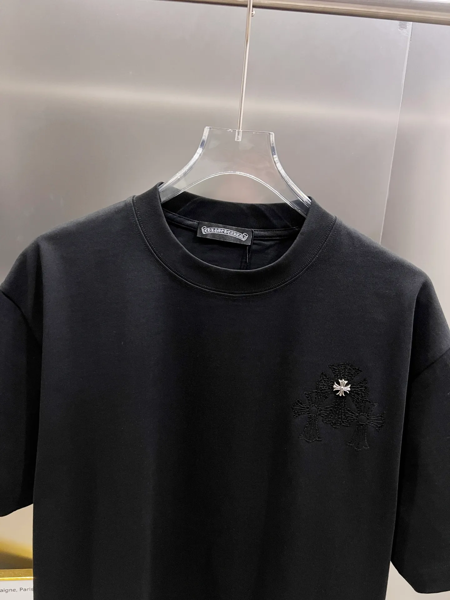 🅿️190 CH Crowe 2025 Autumn and Winter New Short-sleeved T-shirt with cross sticker + customized hardware and metal horseshoe Sanskrit text craft. The real thing is great🔥Same style for men and women, loose version, size S M L XL XXL five sizes black white